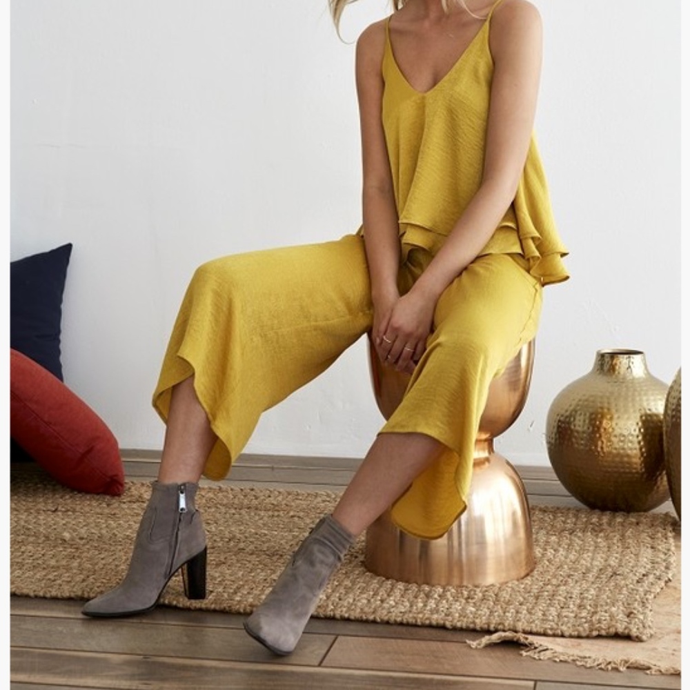Noa Elle Gaucho in Silky Yellow Gold!